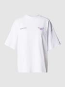 Koszulki i topy damskie - T-shirt o kroju oversized z nadrukowanym motywem model ‘EIRA’ - miniaturka - grafika 1