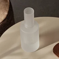 Karafki - karafka ferm LIVING Ripple, biała, 1 litr, szkło, dmuchane ustnie - miniaturka - grafika 1