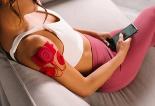 Elektrostymulator mięśni Therabody PowerDot 2.0 Uno czerwony - Urządzenia medyczne - miniaturka - grafika 5