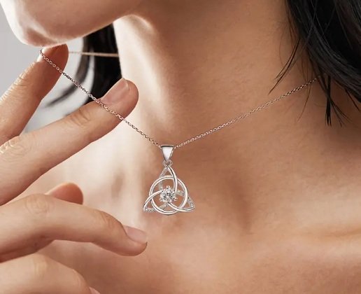Srebrny Naszyjnik Celtycka Triquetra 