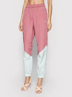 Spodnie sportowe damskie - Guess Spodnie dresowe W0GA00 WC480 Różowy Comfort Fit - miniaturka - grafika 1