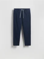 Spodnie męskie - Reserved - Bawełniane spodnie chino slim - granatowy - miniaturka - grafika 1