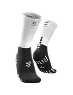 Skarpetki sportowe męskie - COMPRESSPORT Skarpetki kompresyjne do biegania MID COMPRESSION SOCKS black/white - miniaturka - grafika 1