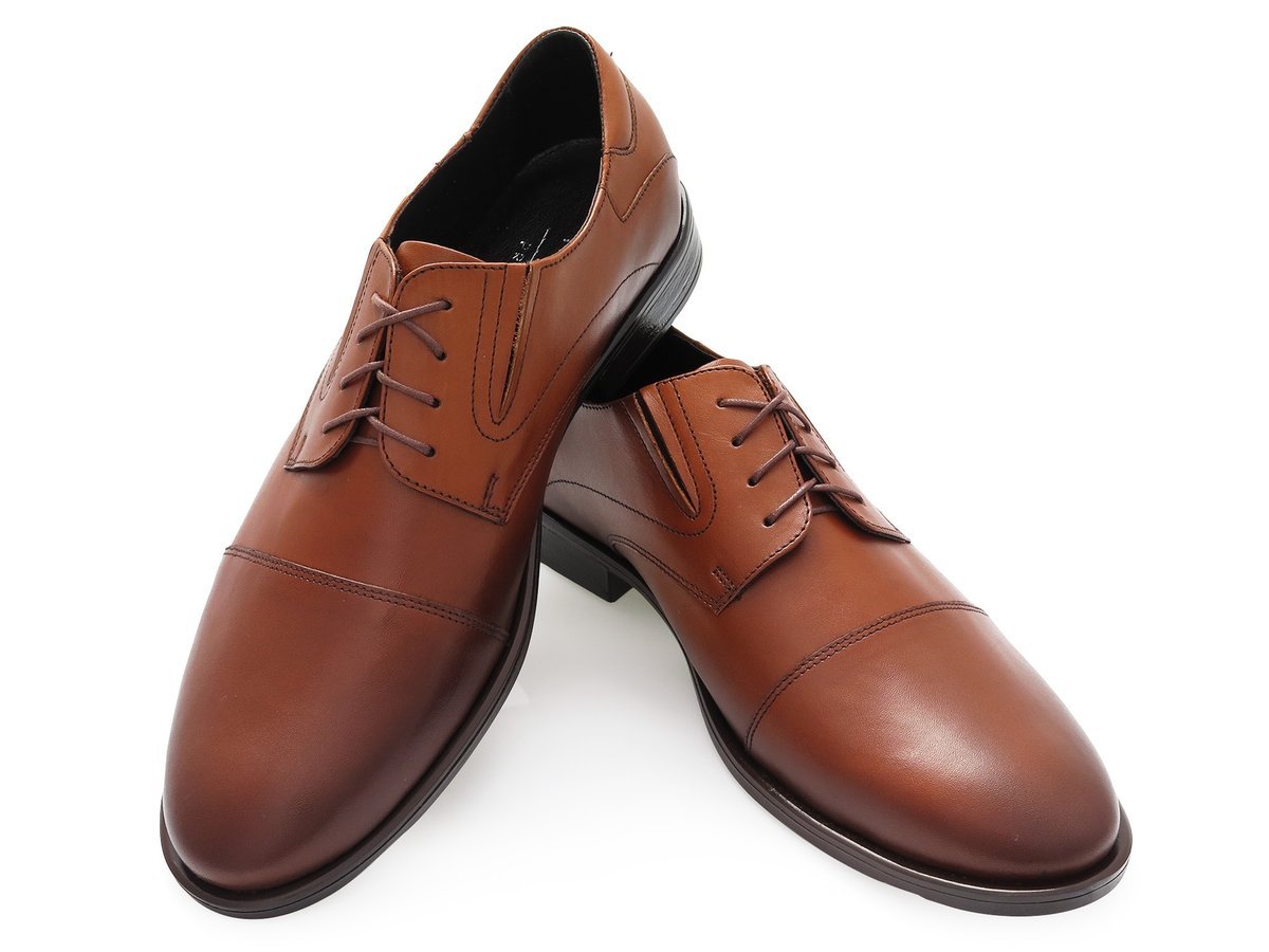 Brązowe półmatowe męskie buty wizytowe na szeroką stopę T188 39