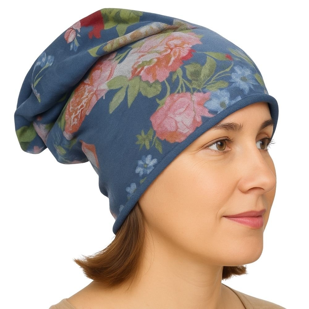 Czapka damska Beanie włoska cienka smerfetka ciemnoniebieska w kolorowe kwiaty