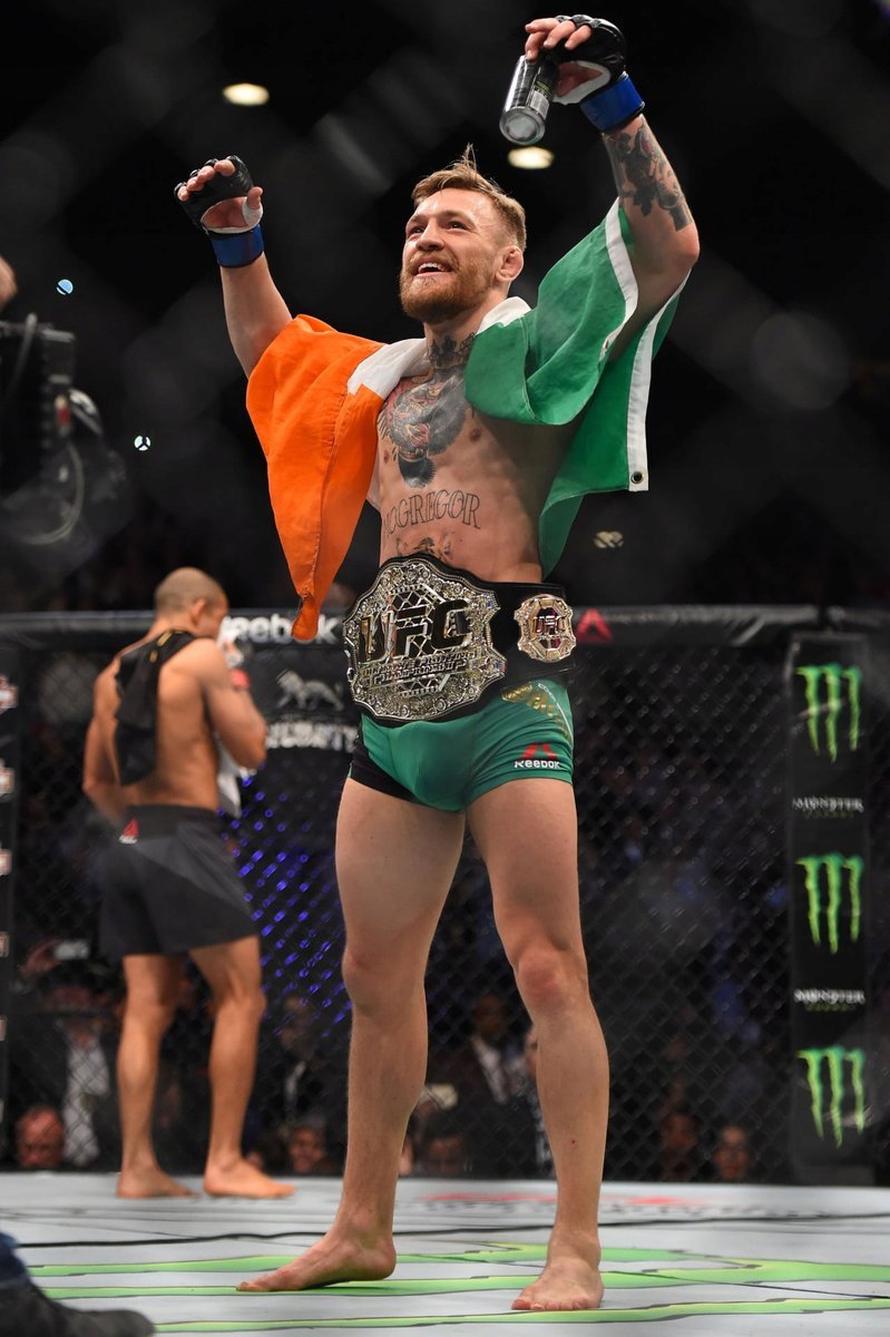 PODKŁADKA POD MYSZ Nadruk 22x18 cm Conor McGregor The Notorious Prezent