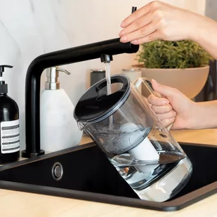 Wessper AquaClassic Crystalline 2,5L Czarny szklany dzbanek filtrujący - Dzbanki filtrujące - miniaturka - grafika 8