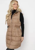Kamizelki damskie - Ciemnobeżowa Długa Kamizelka Dwustronna Zapinana na Suwak z Pikowaniem i Troczkiem w Pasie Heddemia - miniaturka - grafika 1