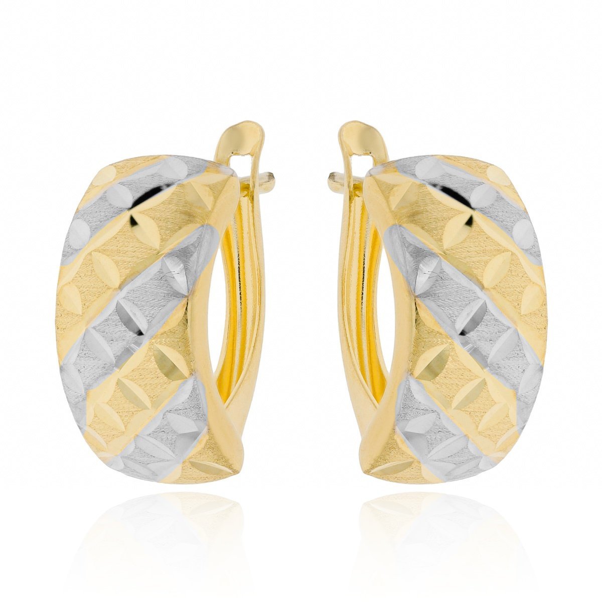 Złote kolczyki grawerowane na angielskim zapięciu pr. 333