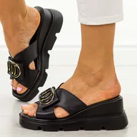 Klapki i japonki damskie - Czarne klapki damskie na koturnie Vinceza 58464 - miniaturka - grafika 1