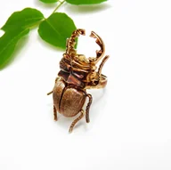 Pierścionki - Pierścionek srebrny z dużym Skarabeuszem - miniaturka - grafika 1