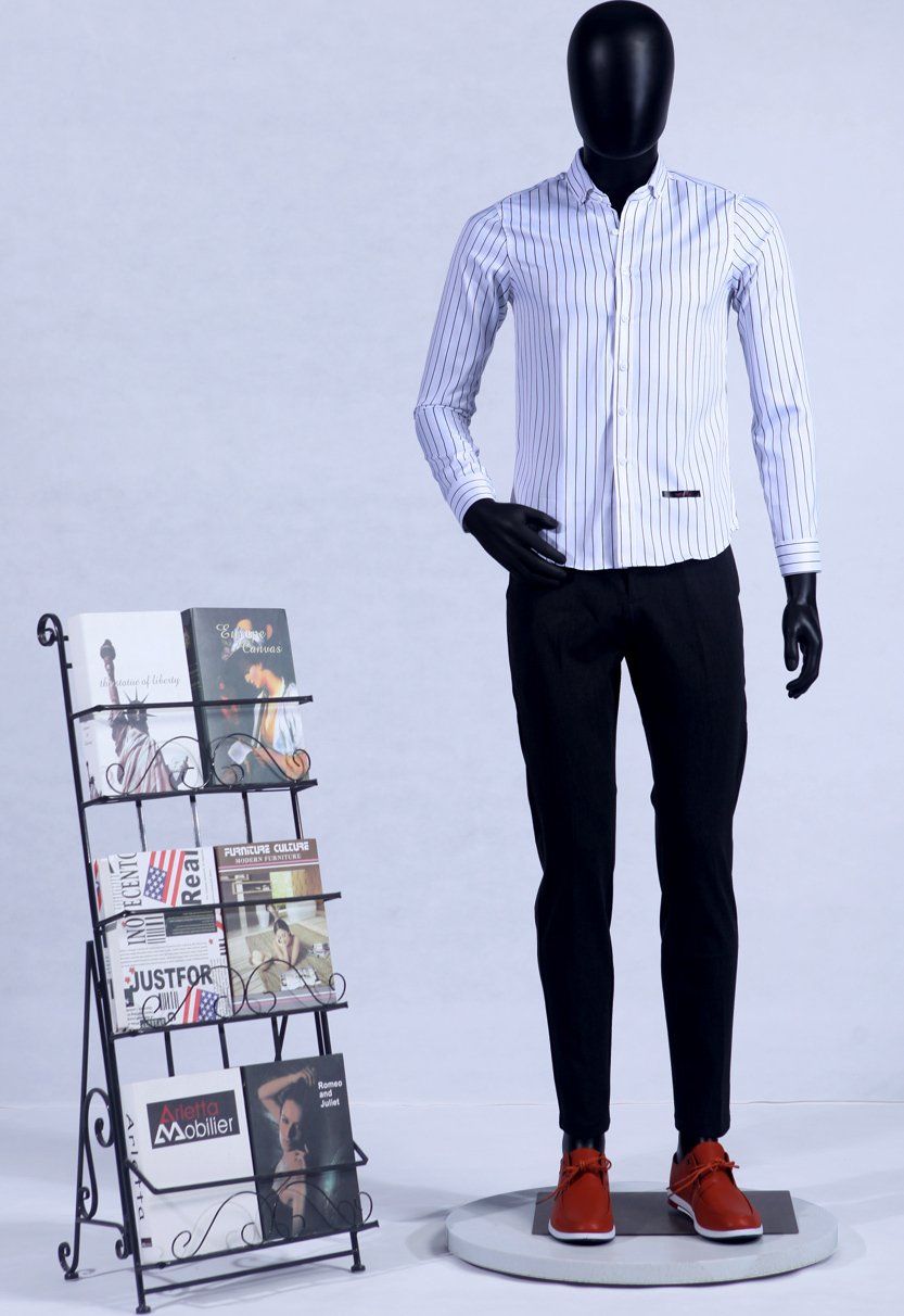 MC-1B Piękny męski abstrakcyjny czarny matowy manekin męski manekin wyświetlający abstrakcyjną twarz