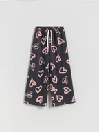 Spodnie i spodenki dla dziewczynek - Reserved - Spodnie dresowe z nadrukiem - ciemnoszary - miniaturka - grafika 1