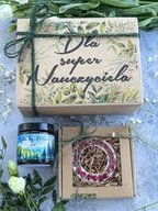 Świece - Zestaw prezent dla super Nauczyciela świeca Las + zawieszka różana - miniaturka - grafika 1