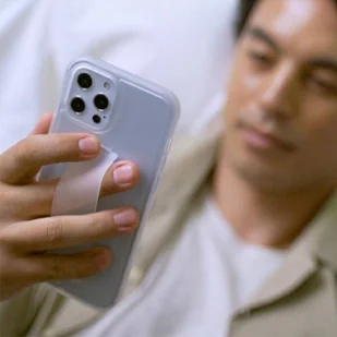 UNIQ etui Heldro iPhone 12/12 Pro 6,1" biały/natural frost Antimicrobial - Etui i futerały do telefonów - miniaturka - grafika 6