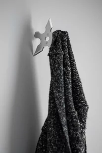 Wieszak NINJA - Księgarnia OUTLET - miniaturka - grafika 1