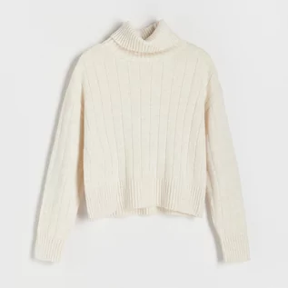 Swetry damskie - Reserved - Sweter z golfem - Beżowy - grafika 1