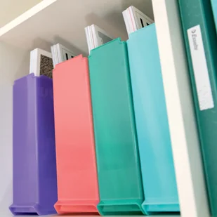 Pojemnik na dokumenty Esselte Colour`Breeze lawendowy 628456 - Podnóżki, podpórki, podkładki - miniaturka - grafika 2
