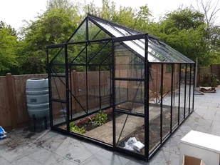 VITAVIA szklarnia ogrodowa URANUS 11500, czarna (11,5 m2; 2,57 x 4,45 m), szkło hartowane + baza - Szklarnie ogrodowe - miniaturka - grafika 7