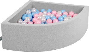 KiddyMoon KiddyMoon Suchy basen trójkątny z piłeczkami 7cm jasnoszary: babyblue-pudrowy róż-perła 90x30cm/200piłek Zabawka basen piankowy - Suche baseny - miniaturka - grafika 1