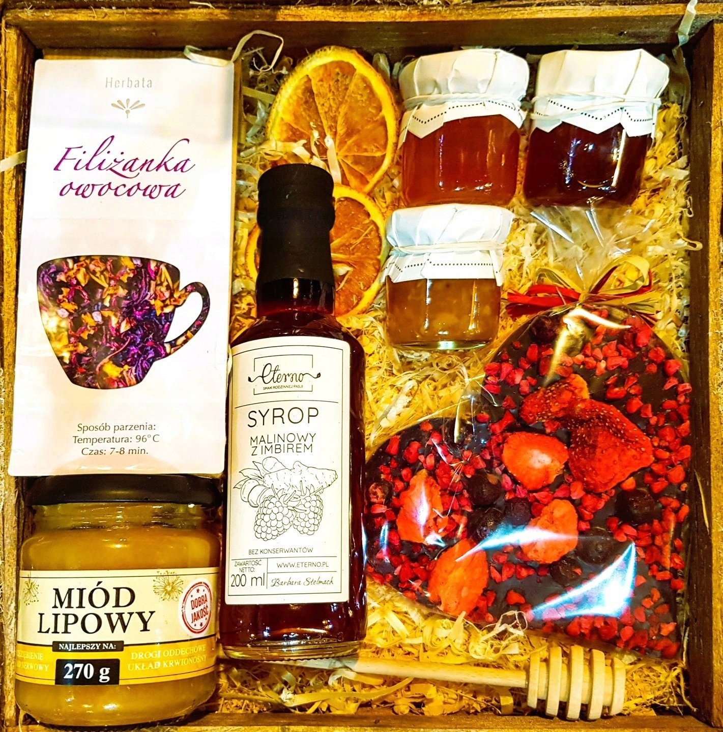 Kosz Prezentowy Miód Herbata Serce Konfitu