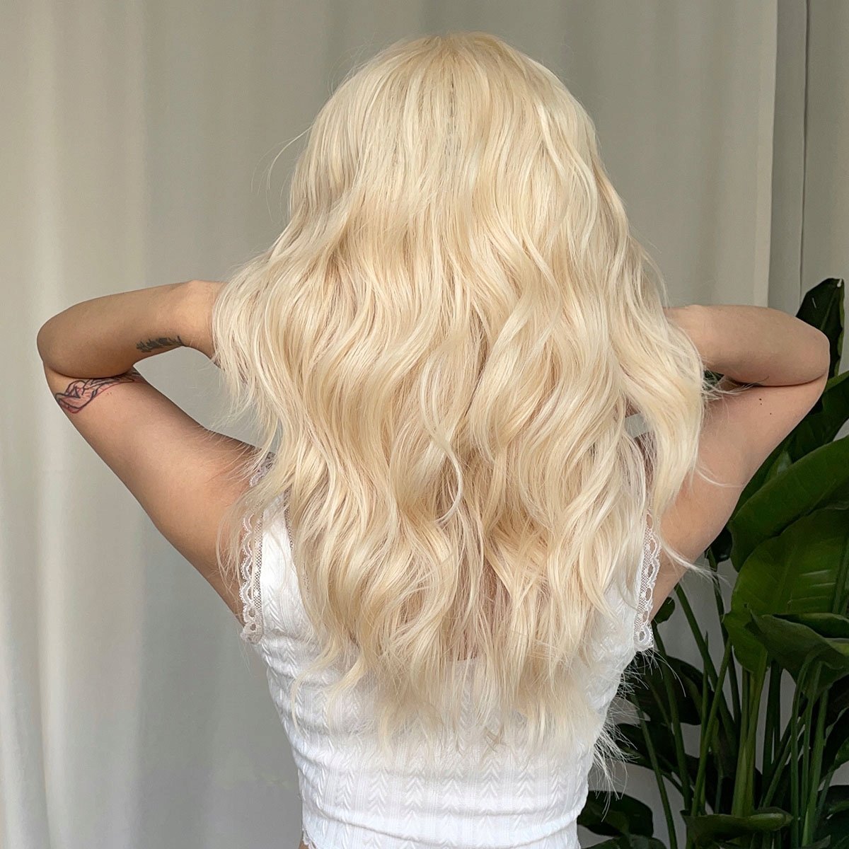 Peruka Jasny Blond Naturalne Ombre Grzywka Jak Prawdziwe