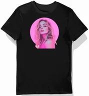 Koszulki męskie - Koszulka męska czarna z nadrukiem artystki pop XXL - miniaturka - grafika 1