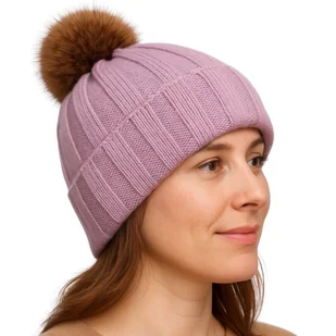 Czapka damska zimowa z pomponem polska produkcja fioletowa ocieplana polarem - Czapki damskie Czapka damska zimowa z pomponem polska produkcja fioletowa ocieplana polarem - Czapki damskie - miniaturka - grafika 1