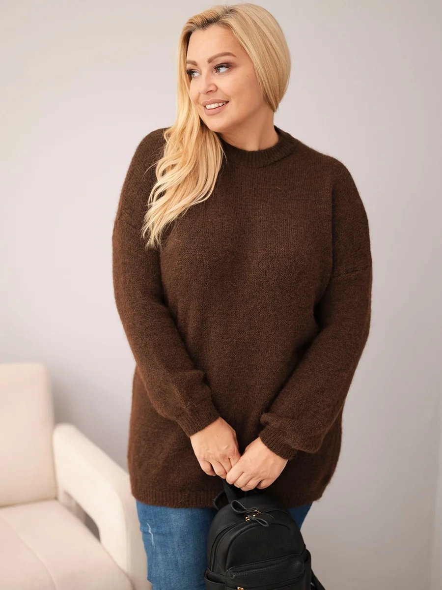 Sweter damski Plus Size o luźny kroju z długim rękawem brązowy
