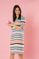 Sukienki - Sukienka w kolorowe poziome prążki - QUIOSQUE - miniaturka - grafika 1