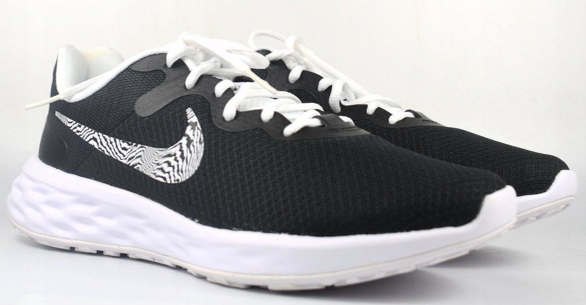 Nike Revolution 6 Next Nature Prm 'Black Zebra' dr9960-001 roz. 42
