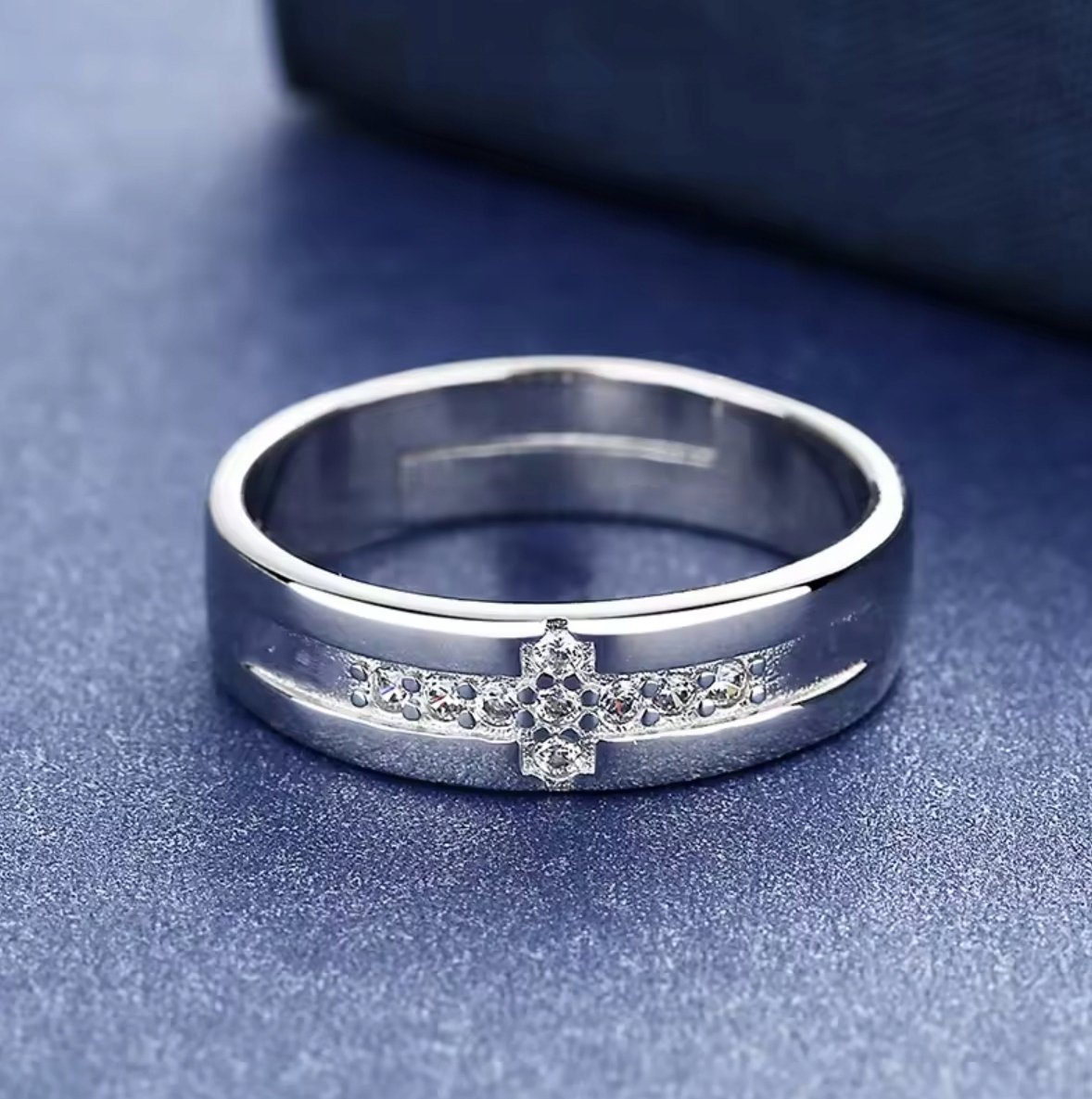 Srebrny Pierścionek z Brylantami Krzyż Regulowany Rozmiar Stal Szlachetna