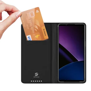 Etui Dux Ducis Skin Pro z klapką i miejscem na kartę na Sony Xperia 1VI - czarne - Etui i futerały do telefonów - miniaturka - grafika 1