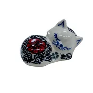 Figurki dekoracyjne - Ceramiczny kotek spioch Ceramika Bolesławiec - miniaturka - grafika 1