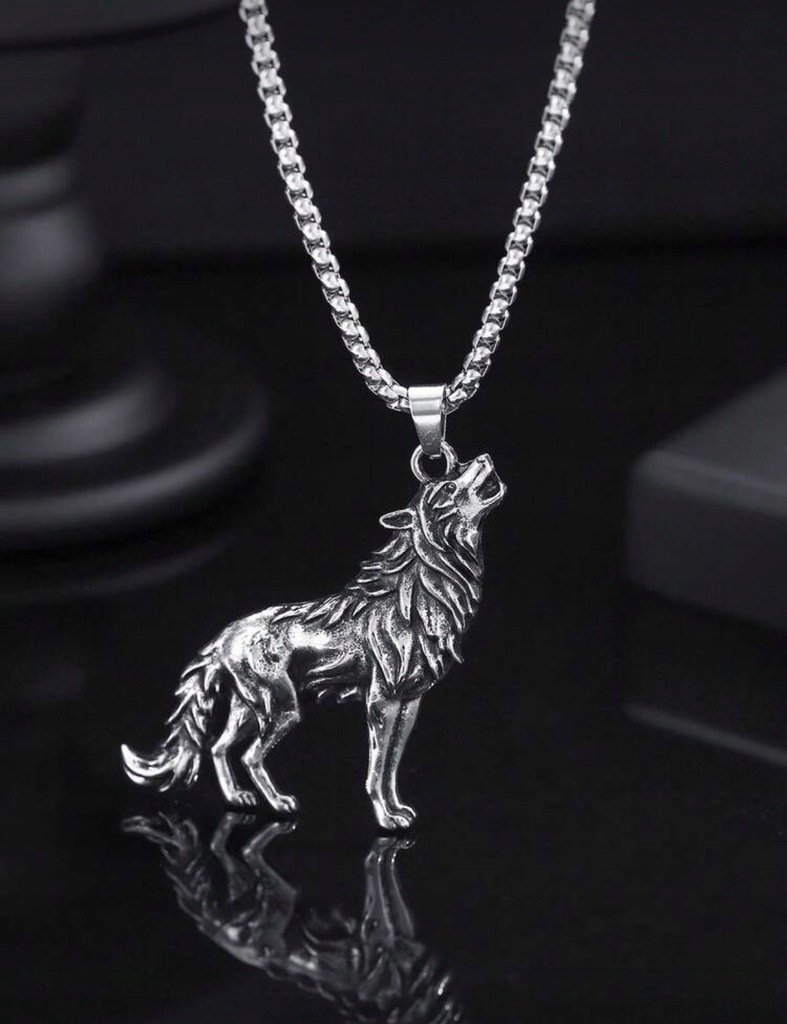 Gotycki Naszyjnik Łańcuszek z Wilkiem Wilk Wyjący Do Księżyca Goth Prezent