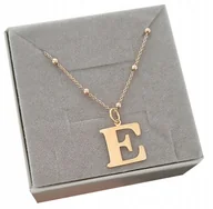 Łańcuszki - Złoty łańcuszek kulkowy z dużą literką E 50cm SR - miniaturka - grafika 1