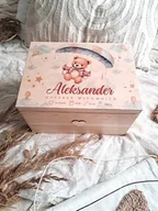 Pamiątka Chrztu Świętego - KUFEREK MIŚ W SPADOCHRONIE z metryczką, prezent na roczek, chrzest, urodziny - miniaturka - grafika 1