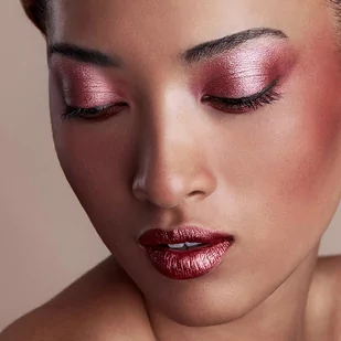 Stila Trifecta Metallica - mieniący się sztyft do ust, oczu i policzków Pink Sapphire - Szminki - miniaturka - grafika 4