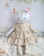 Maskotki i pluszaki - Kotek Olga przytulanka w beżowej sukieneczce w kwiatuszki - miniaturka - grafika 1