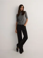 Swetry damskie - Reserved - Golf z wiskozą - szary - miniaturka - grafika 1