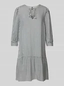 Sukienki - Sukienka o długości do kolan z dekoltem w serek - miniaturka - grafika 1