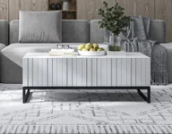 Ławy i stoliki kawowe - Stolik kawowy Glamour Stolik kawowy Elpis Modern Lindner Möbel 110cm x 39cm x 54cm Kolor: Biały mat Stelaż: Czarny - metal - miniaturka - grafika 1