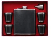 Piersiówki - Duża Piersiówka W Zestawie Z Kieliszkami 3 Pasy - miniaturka - grafika 1