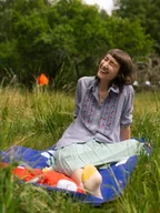 Koce - Kolorowy koc z bawełny organicznej bukiet kwiatów KABAK - miniaturka - grafika 1