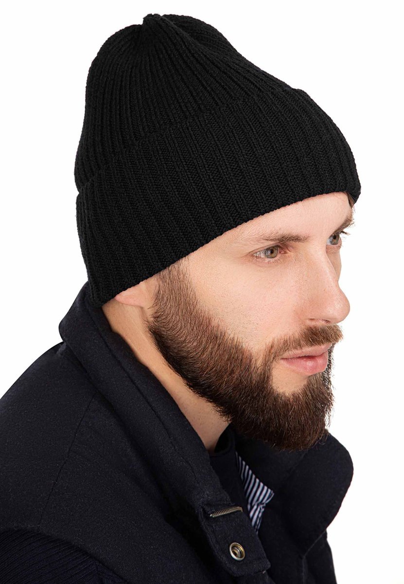 Męska czapka zimowa czarna Ambra r.56/60