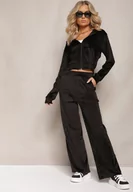 Dresy damskie - Czarny Komplet Dresowy z Welurowej Dzianiny Szerokie Spodnie i Krótka Bluza Avilti - miniaturka - grafika 1