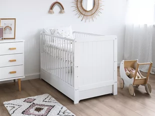 Łóżeczko dziecięce sosnowe Baby Magic 60x120 białe - Łóżka dla dzieci i młodzieży - miniaturka - grafika 1