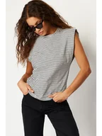 Koszulki i topy damskie - trendyol Koszulka w kolorze czarno-białym - miniaturka - grafika 1