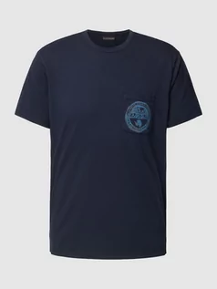 Koszulki męskie - T-shirt z kieszenią na piersi model ‘HUILCA’ - grafika 1