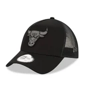 Czapki męskie - Czapka z daszkiem bejsbolówka New Era NBA Chicago Bulls Trucker czarna - 12523913 - miniaturka - grafika 1